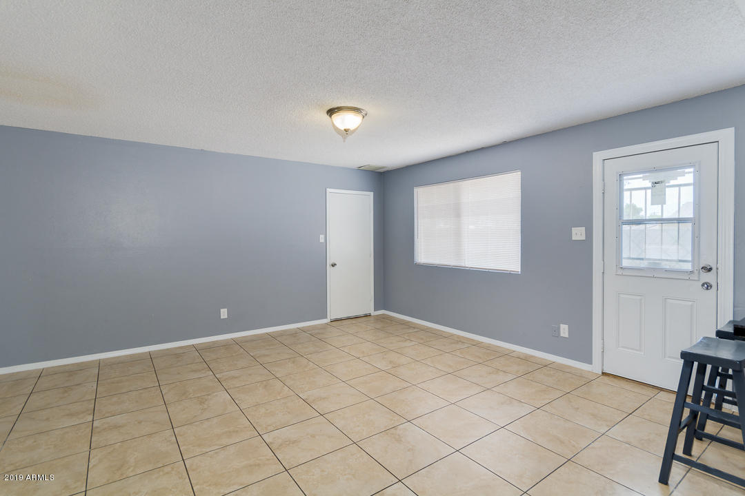 6933 West Camelback Road Phoenix, AZ 85033 - Photo 10 of 29 10 - Camelback