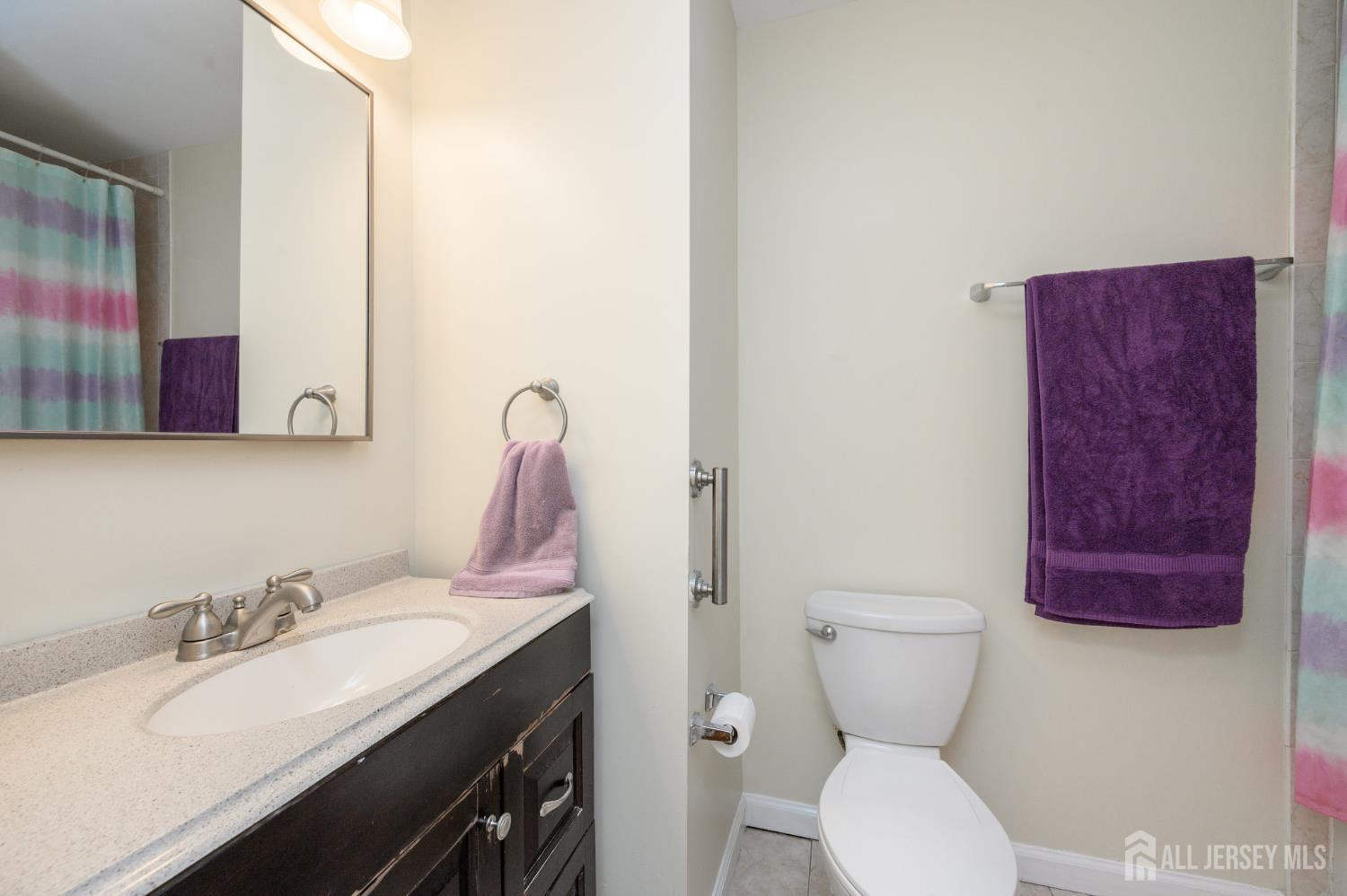 171 Howell Avenue Fords, NJ 08863 - Photo 23 of 33
