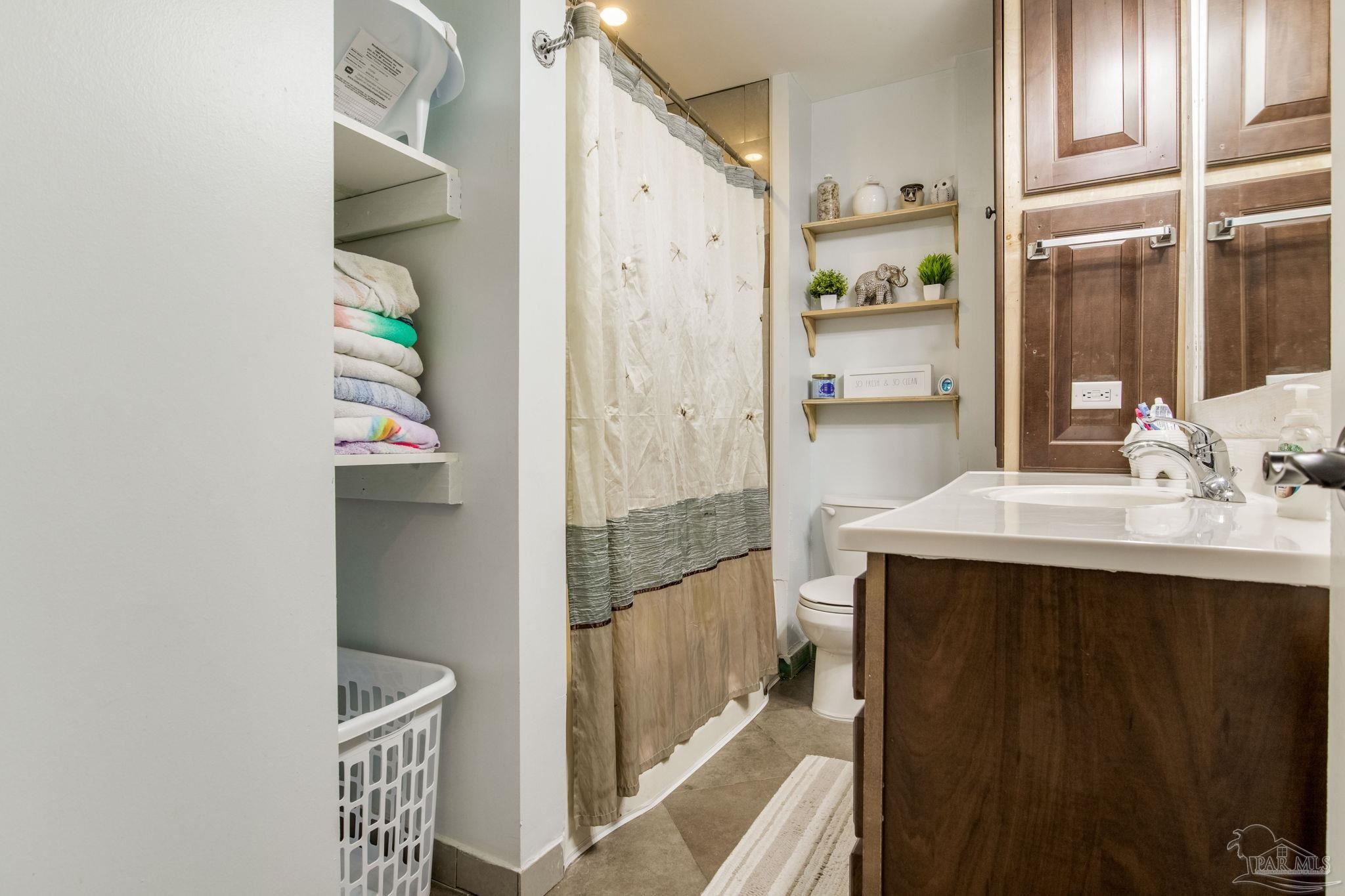 426 East Olive Road Pensacola, FL 32514 - Photo 22 of 57