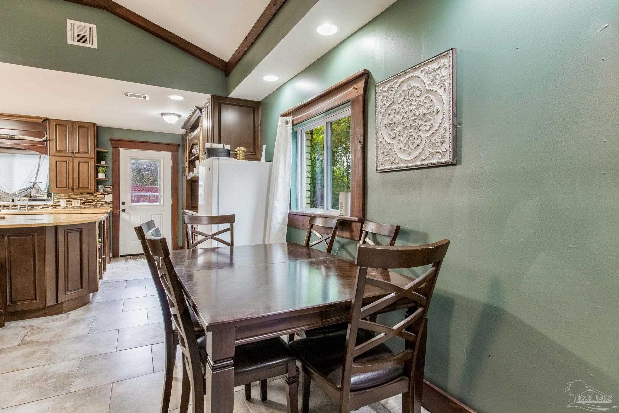 426 East Olive Road Pensacola, FL 32514 - Photo 9 of 57