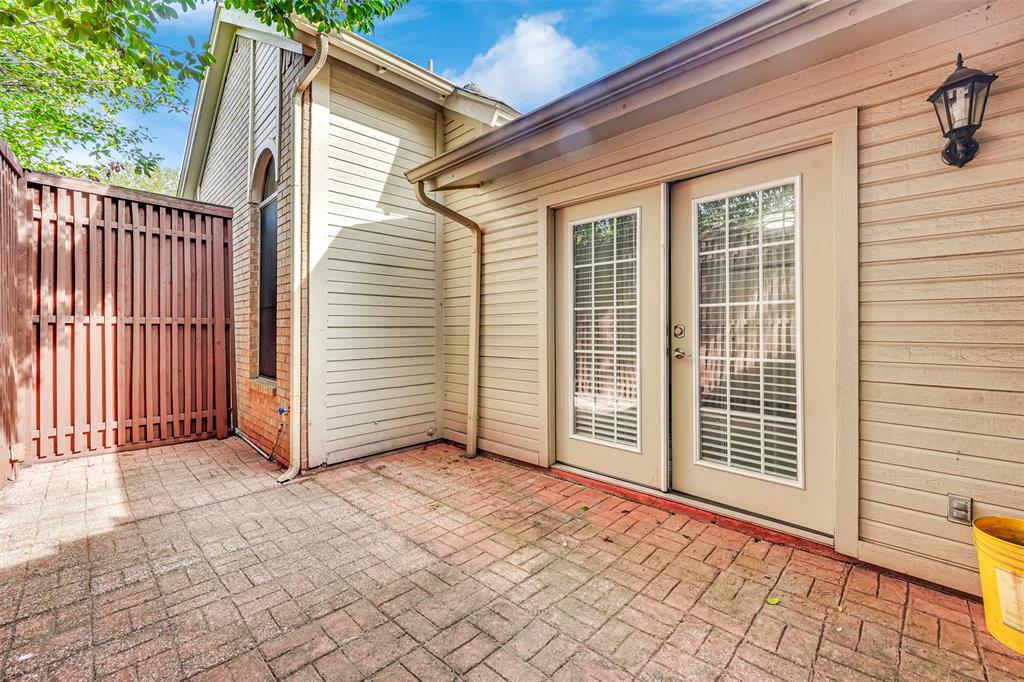3410 Ridge Oak Drive Garland, TX 75044 - Photo 26 of 29 a view of backyard with a garden and stairs