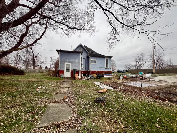 $38,900 | 315 West Main Street, Oakland, IL 61943