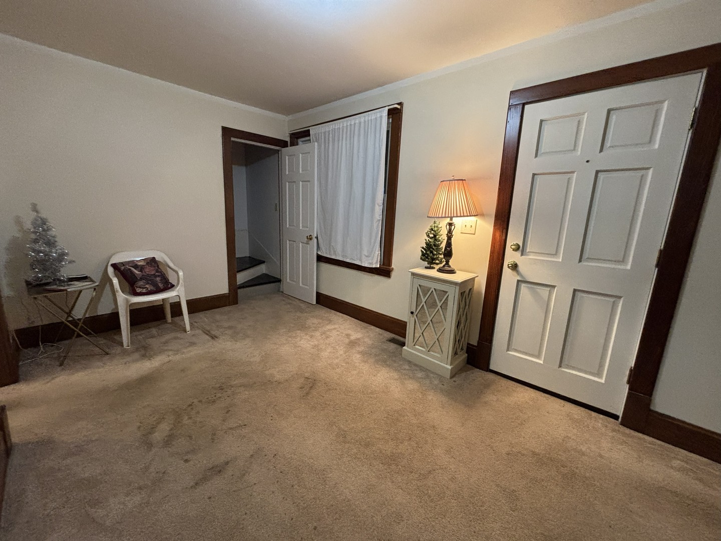 309 North River Road Fox River Grove, IL 60021 - Photo 5 of 13