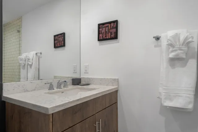 $10,000 | 505 North Camino Real, Palm Springs, CA 92262