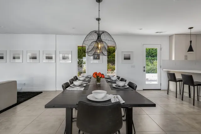 $10,000 | 505 North Camino Real, Palm Springs, CA 92262