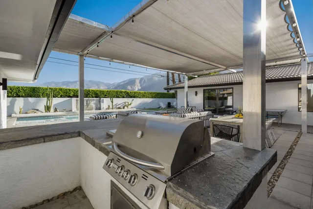 $10,000 | 505 North Camino Real, Palm Springs, CA 92262