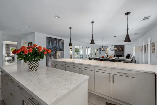 $10,000 | 505 North Camino Real, Palm Springs, CA 92262