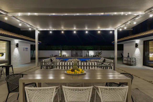 $10,000 | 505 North Camino Real, Palm Springs, CA 92262