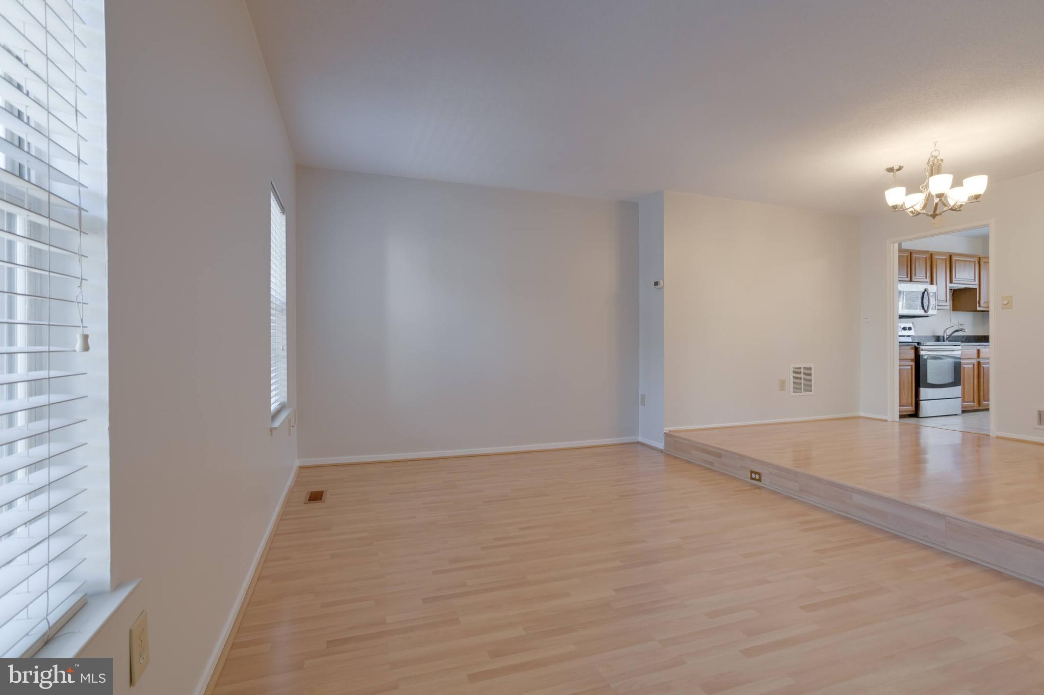 2474 Ridgehampton Court Reston, VA 20191 - Photo 5 of 25