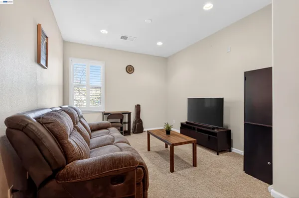 $640,000 | 86 Cortadillo Street, Mountain House, CA 95391