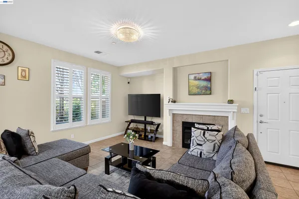 $640,000 | 86 Cortadillo Street, Mountain House, CA 95391