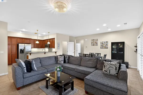 $640,000 | 86 Cortadillo Street, Mountain House, CA 95391