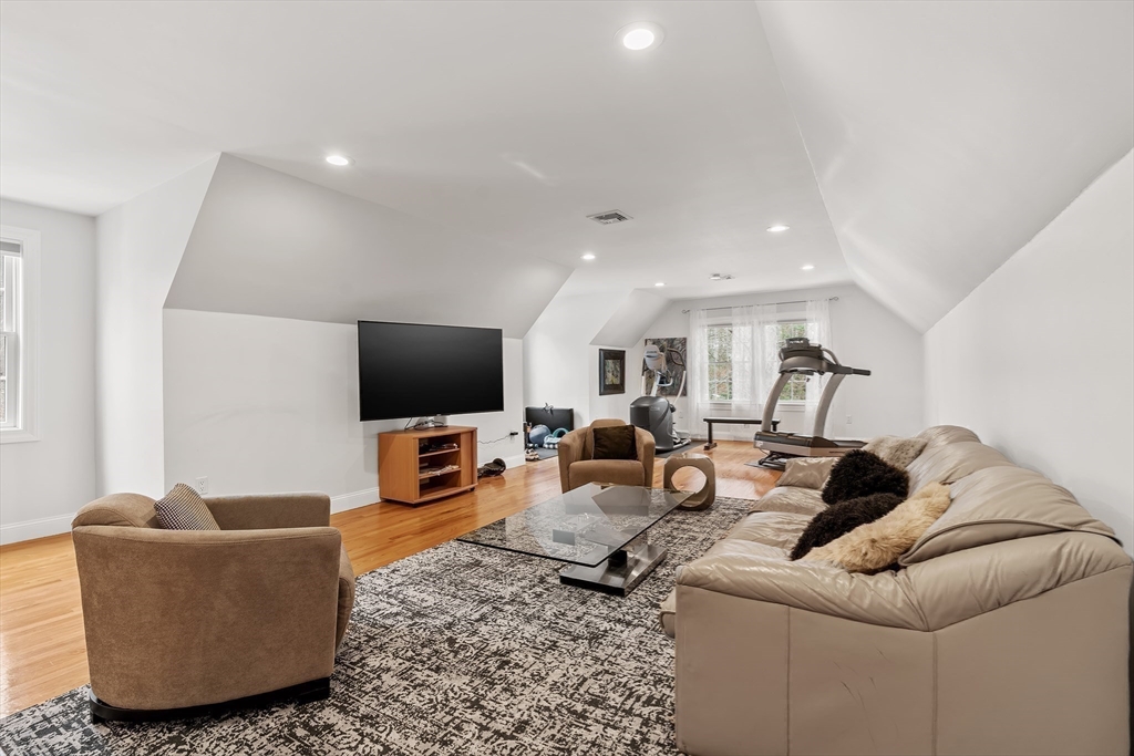 233 Rice Road Wayland, MA 01778 - Photo 31 of 38