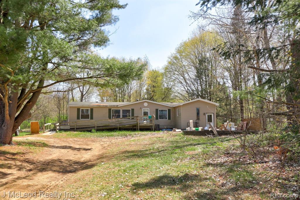 8425 Irish Road Millington, MI 48746 - Photo 20 of 43