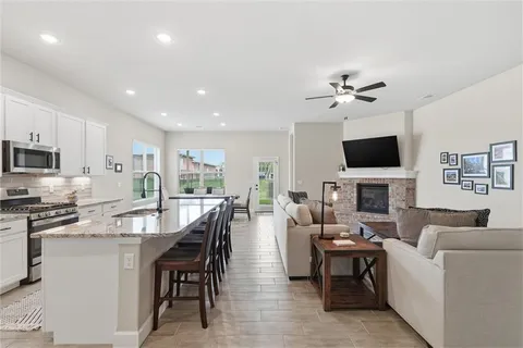 $500,000 | 22662 West 89th Street, Lenexa, KS 66227
