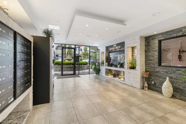 $1,500 | 6201 North Kenmore Avenue, Unit 506, Chicago, IL 60660