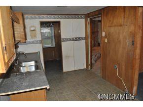208 Green Valley Road Waynesville, NC 28786 - Photo 10 of 15
