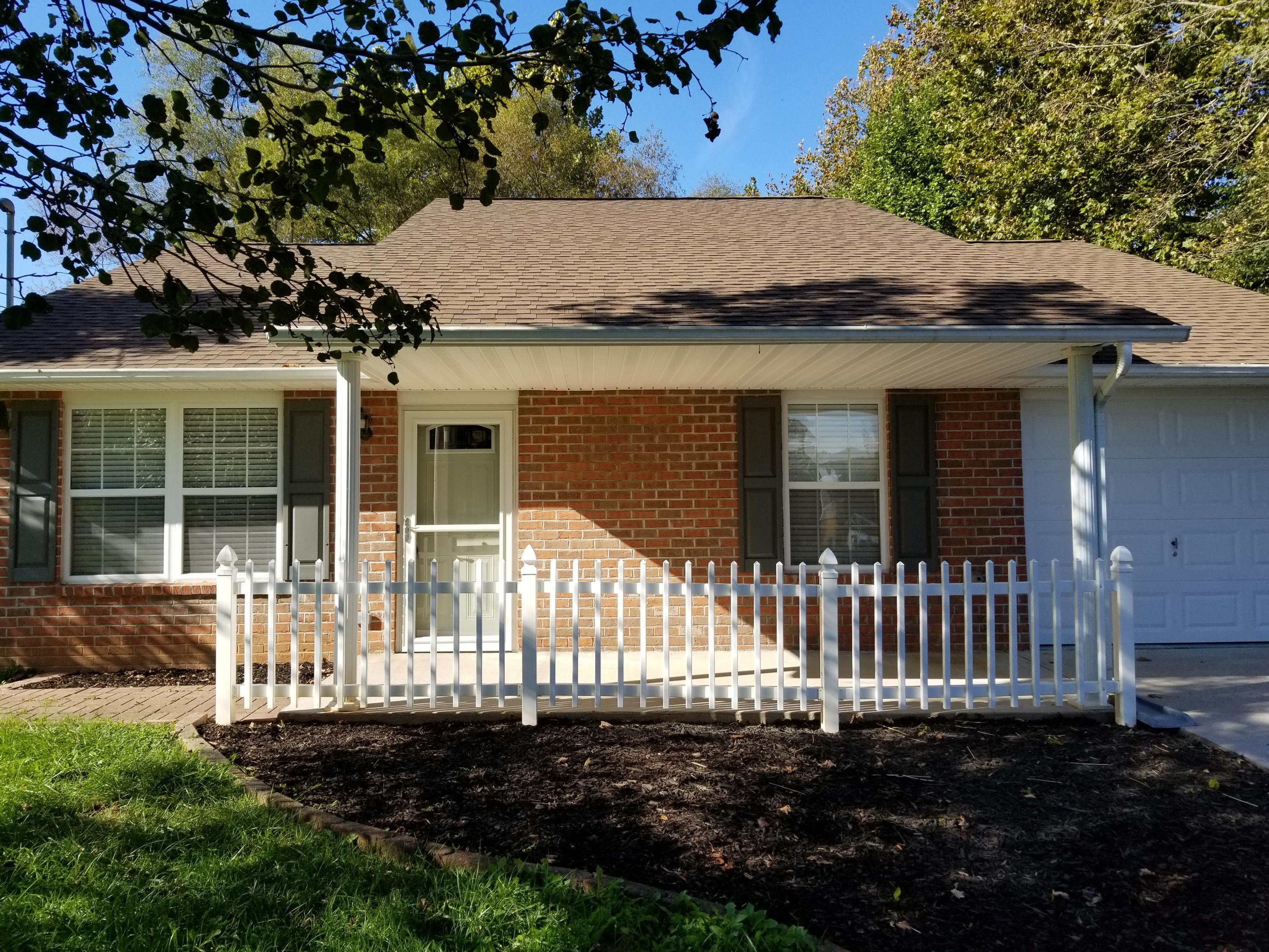7621 Cotton Patch Road Corryton, TN 37721 - Photo 3 of 40 Front porch living