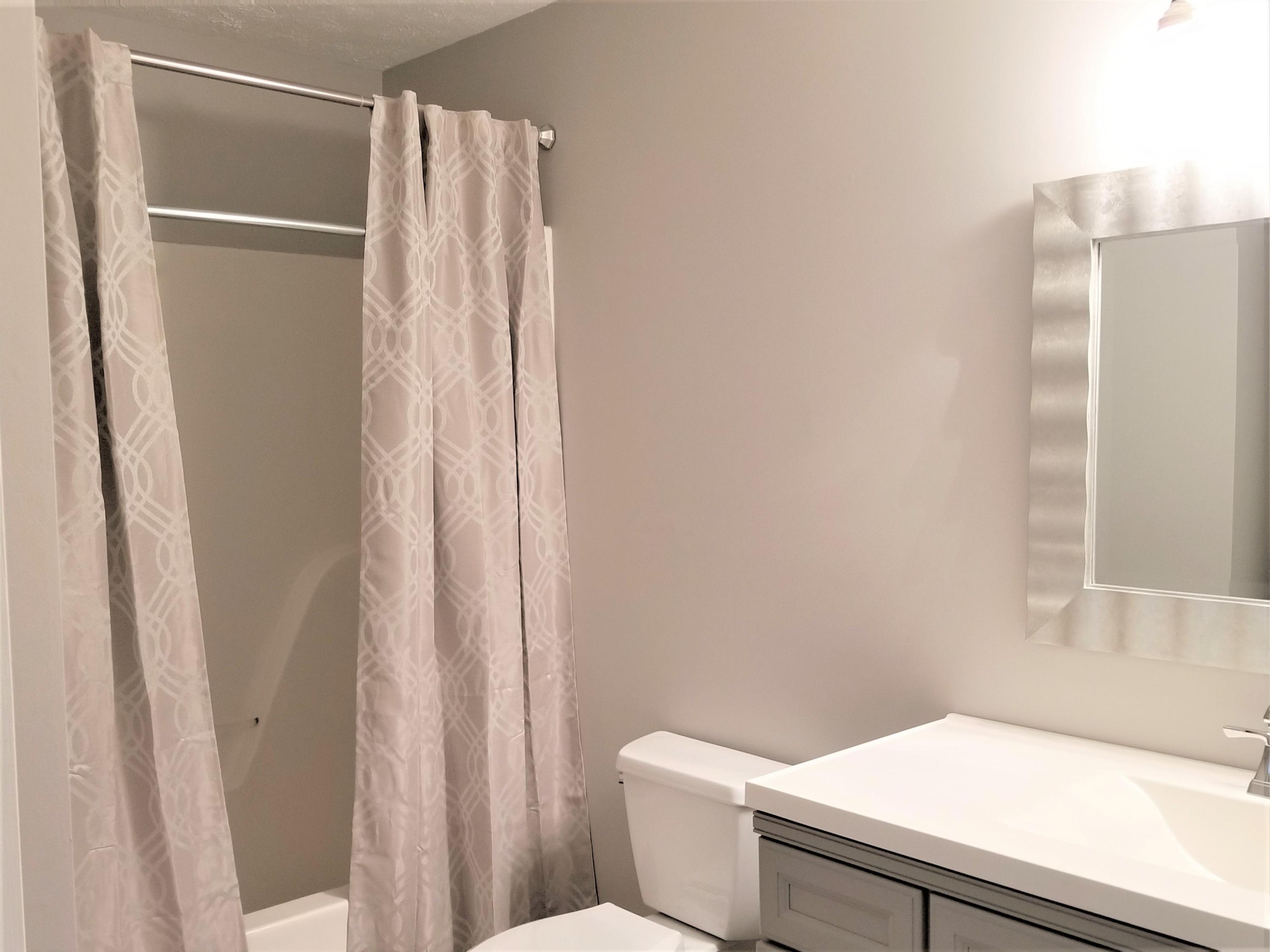 7621 Cotton Patch Road Corryton, TN 37721 - Photo 22 of 40 Main bath shower