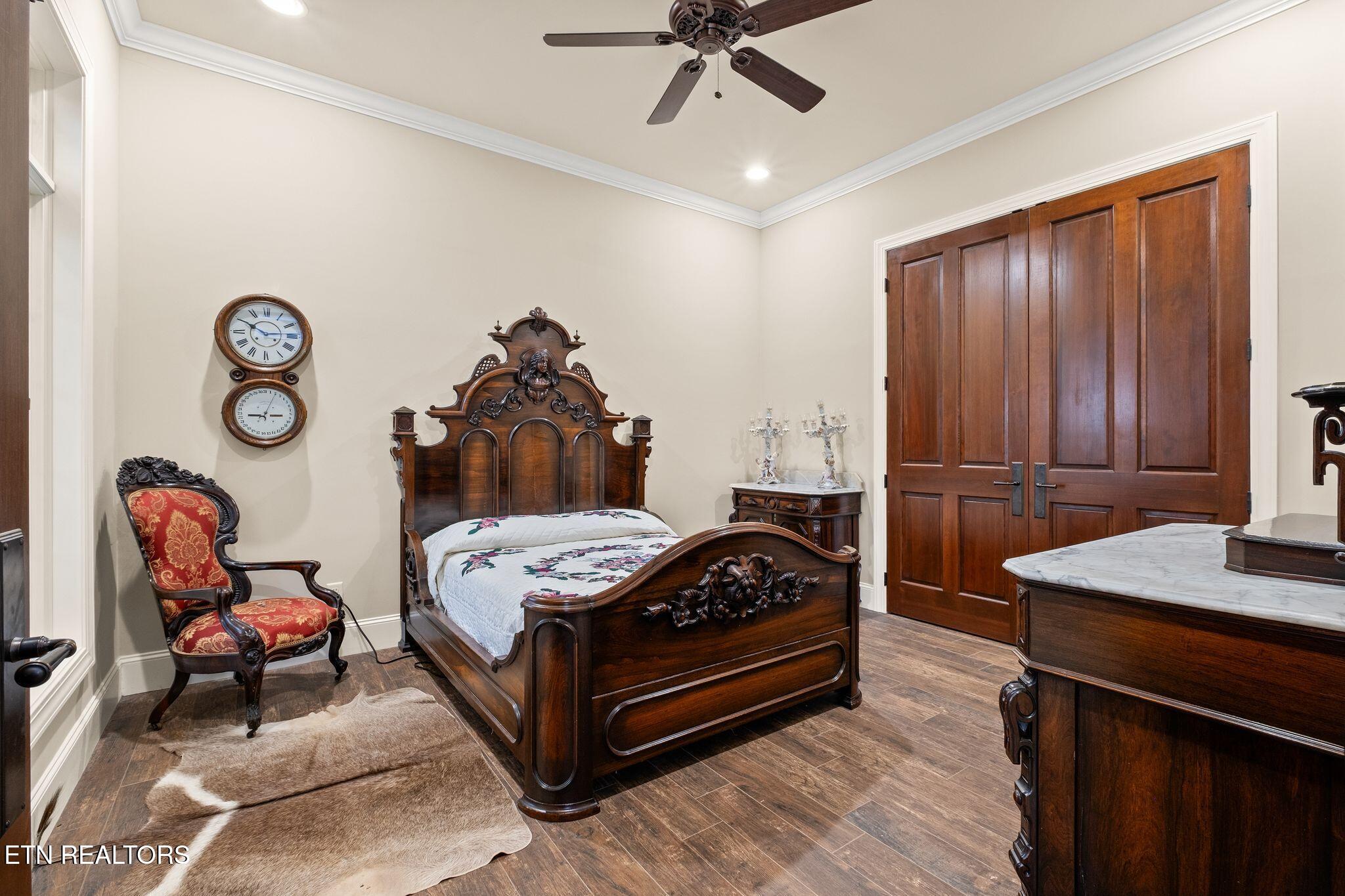 9676 Heard Ridge Road Monroe, TN 38573 - Photo 32 of 59 Main Level Guest Suite