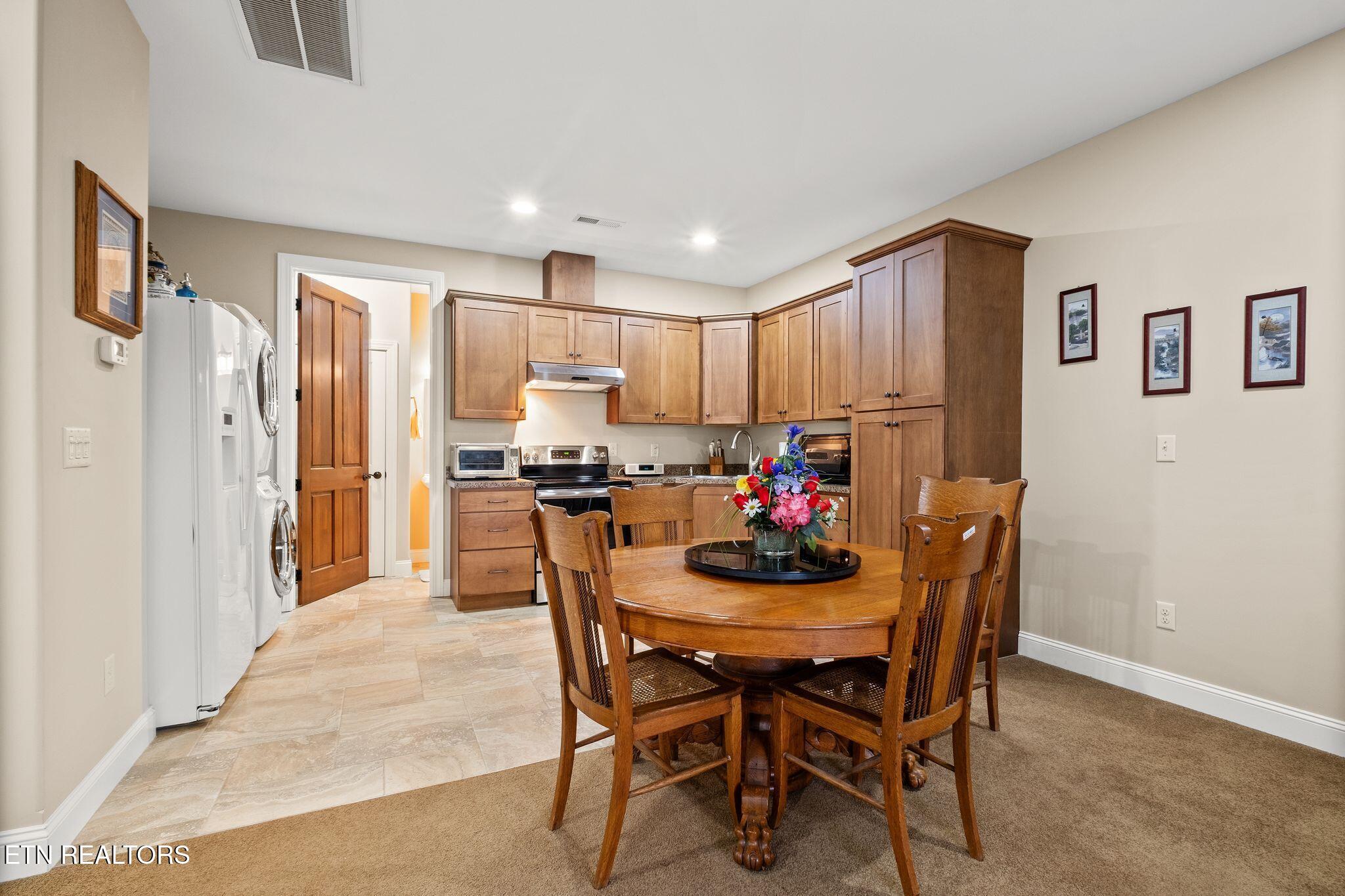9676 Heard Ridge Road Monroe, TN 38573 - Photo 52 of 59 Guest Dining/Kitchen