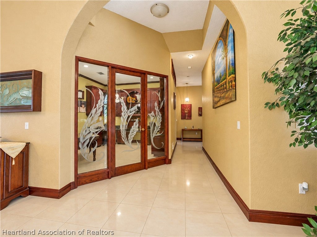 14630 Luray Road Southwest Ranches, FL 33330 - Photo 17 of 44 Gallery Image 17