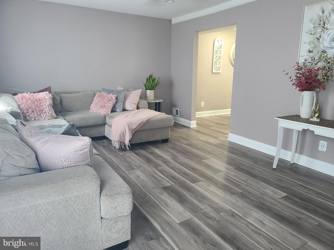 7834 Citadel Drive Severn, MD 21144 - Photo 31 of 58 Living Room