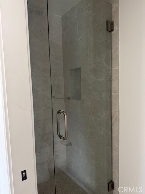 425 West Lime Avenue, Unit 1 Monrovia, CA 91016 - Photo 19 of 31 a bathroom with a shower