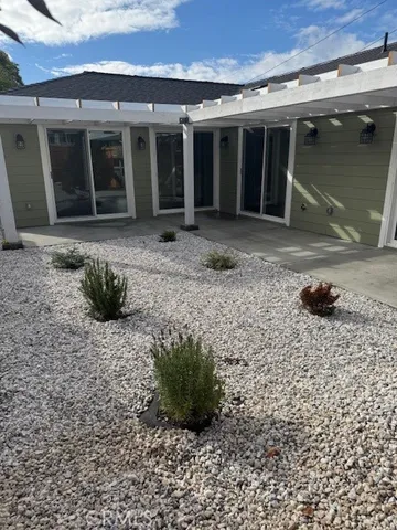 $4,000 | 425 West Lime Avenue, Unit 1, Monrovia, CA 91016