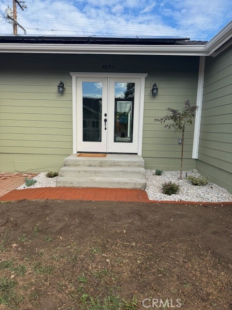 425 West Lime Avenue, Unit 1 Monrovia, CA 91016 - Photo 24 of 31 a front view of a house