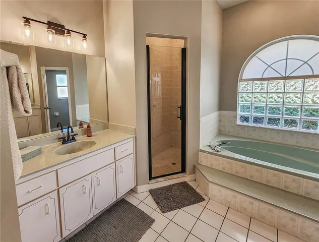 $369,900 | 42 Woodlyn Lane, Palm Coast, FL 32164