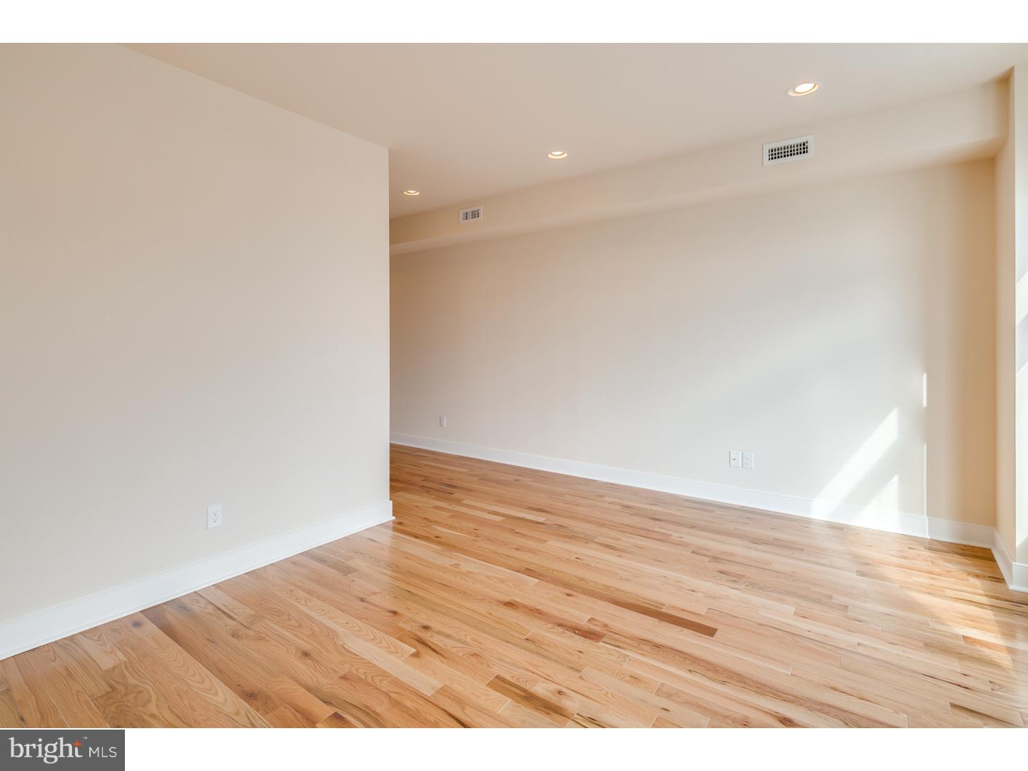 1933 Reed Street Philadelphia, PA 19146 - Photo 15 of 22