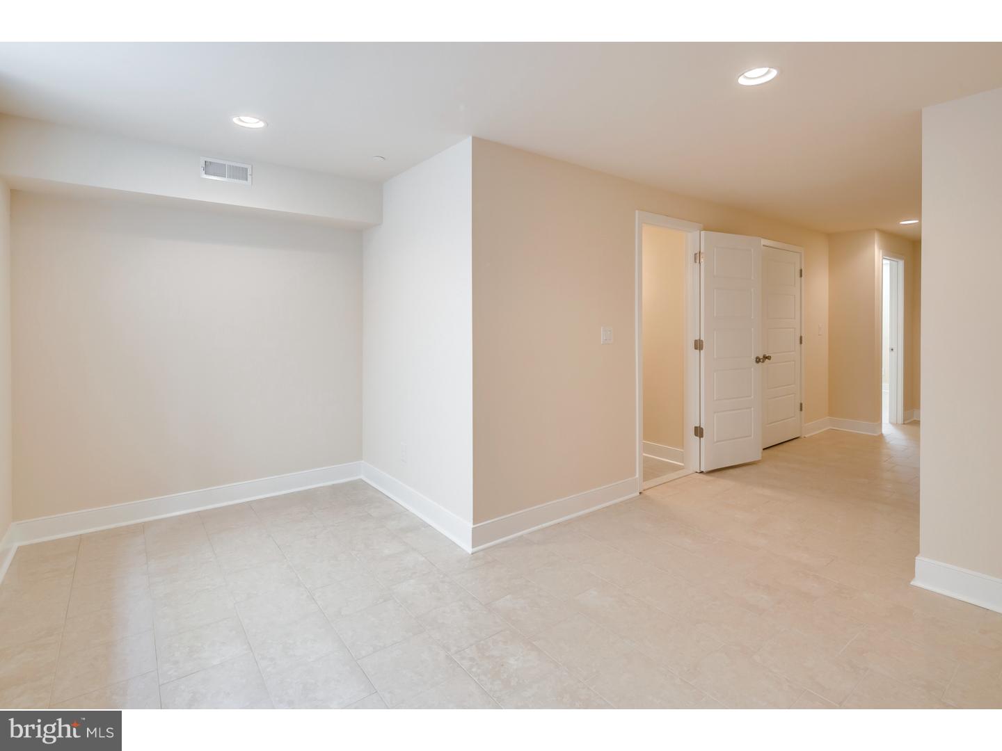 1933 Reed Street Philadelphia, PA 19146 - Photo 16 of 22