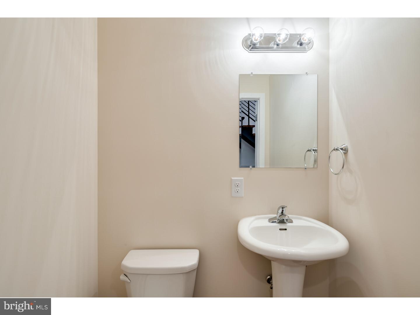 1933 Reed Street Philadelphia, PA 19146 - Photo 7 of 22