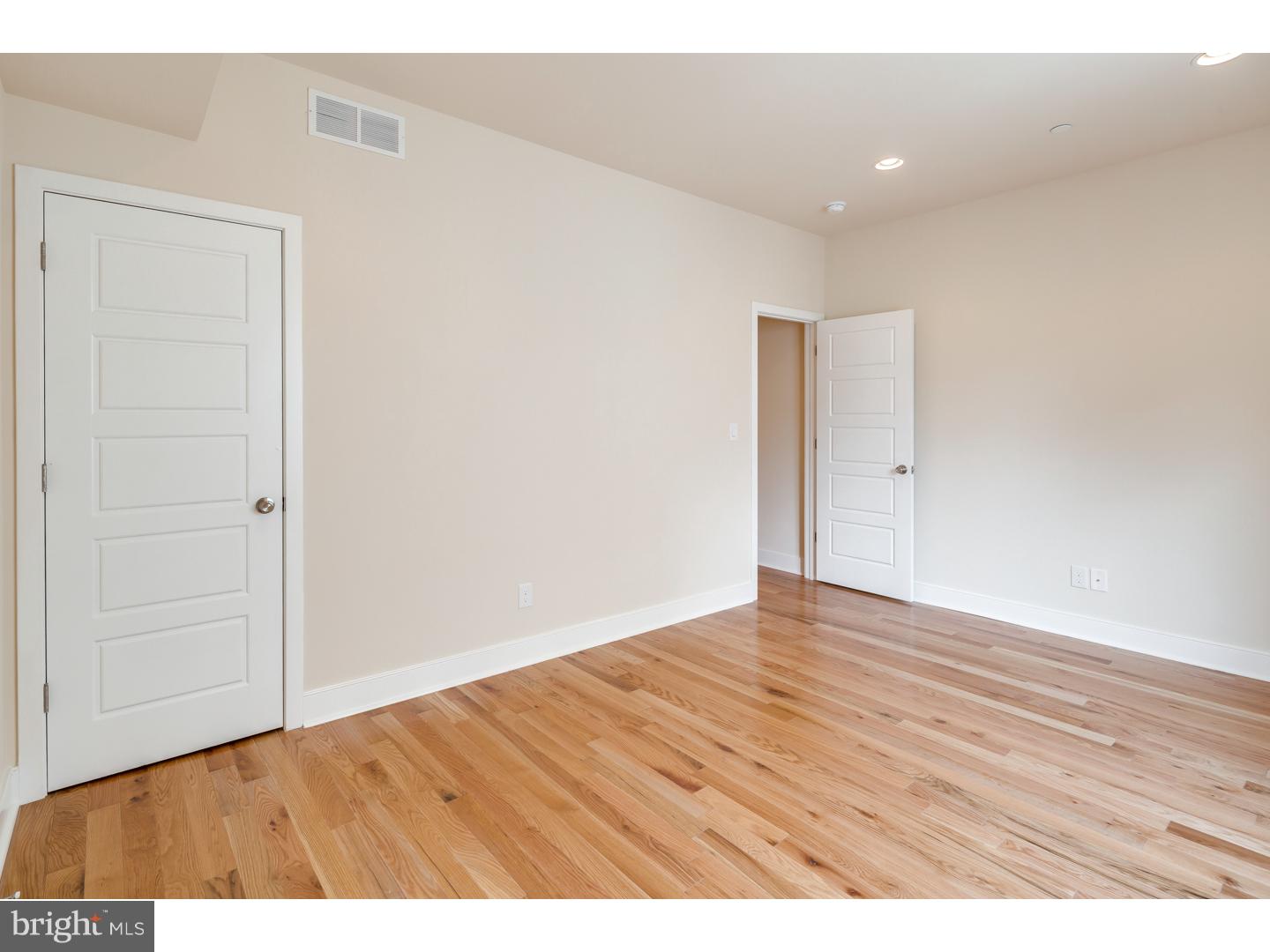 1933 Reed Street Philadelphia, PA 19146 - Photo 10 of 22