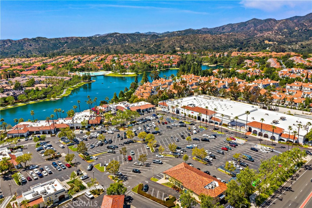 43 El Prisma Rancho Santa Margarita, CA 92688 - Photo 35 of 36 a view of a city with lake