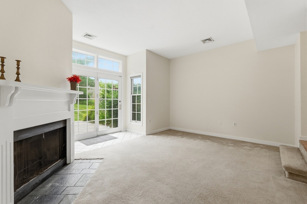 70 Amity Place, Unit 70 Amherst, MA 01002 - Photo 15 of 35