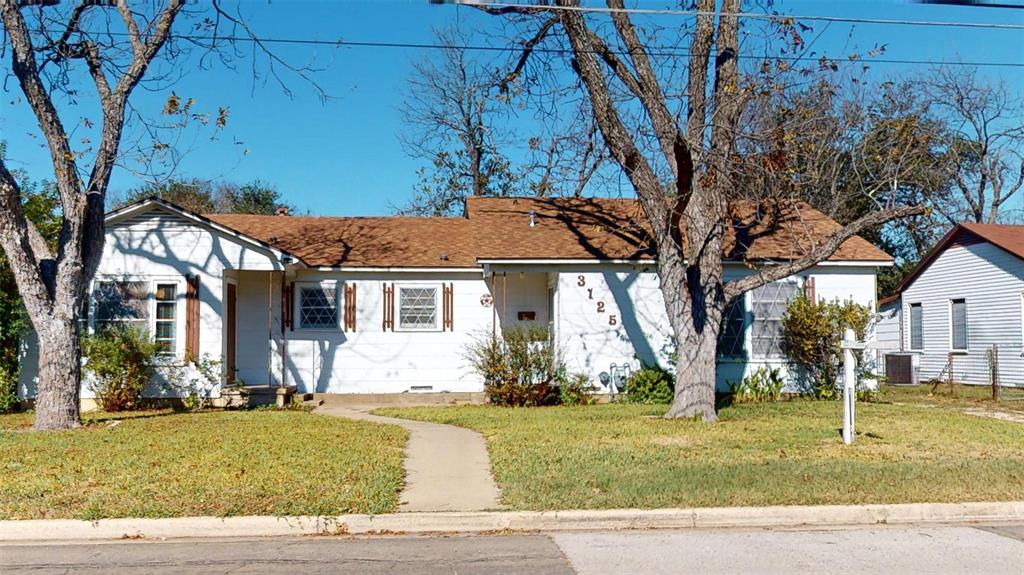 3125 McFerrin Avenue Waco, TX 76708 - Photo 2 of 36 Ranch-style house featuring a front lawn, roof with shingles, and crawl space