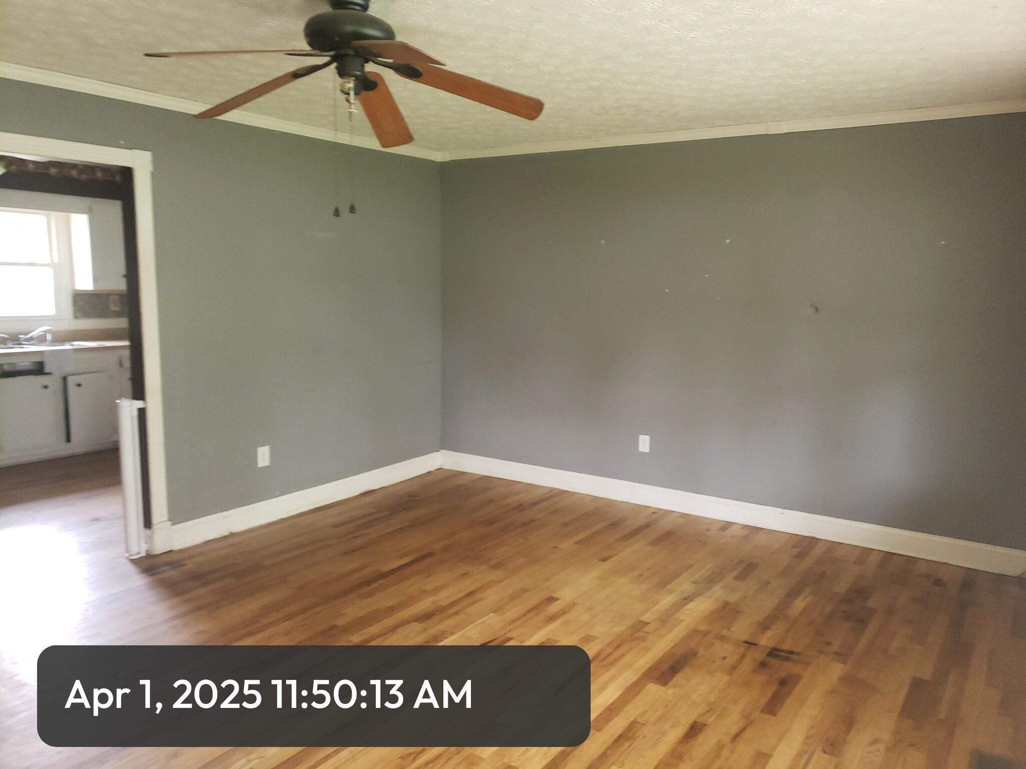 83 Riverside Loop Lily, KY 40740 - Photo 15 of 20 04 01 living room 2