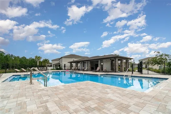 $550,000 | 374 Pine Tree Brg Trail, St. Cloud, FL 34772