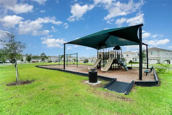 $550,000 | 374 Pine Tree Brg Trail, St. Cloud, FL 34772