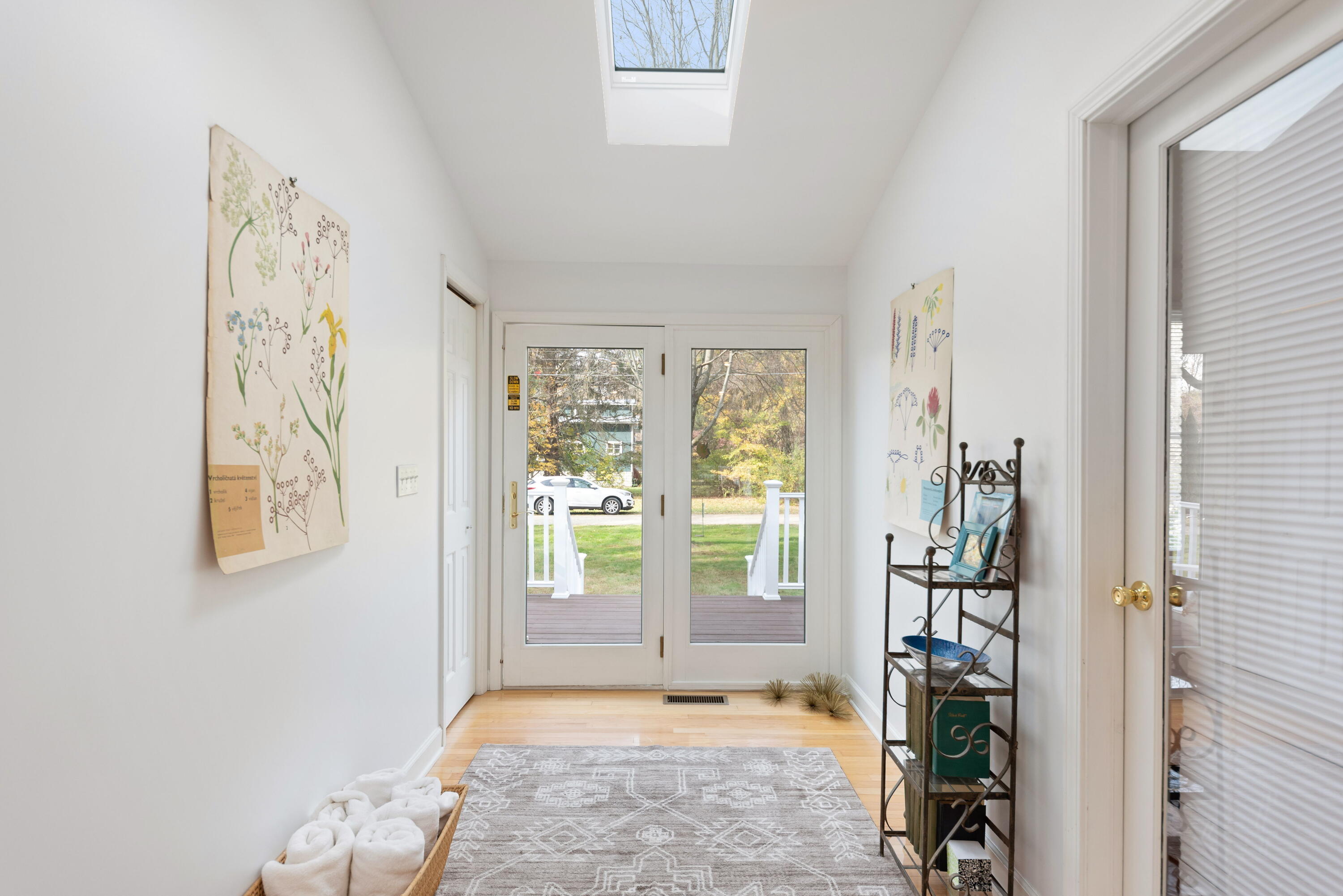16065 Prusa Road Union Pier, MI 49129 - Photo 10 of 26 Foyer