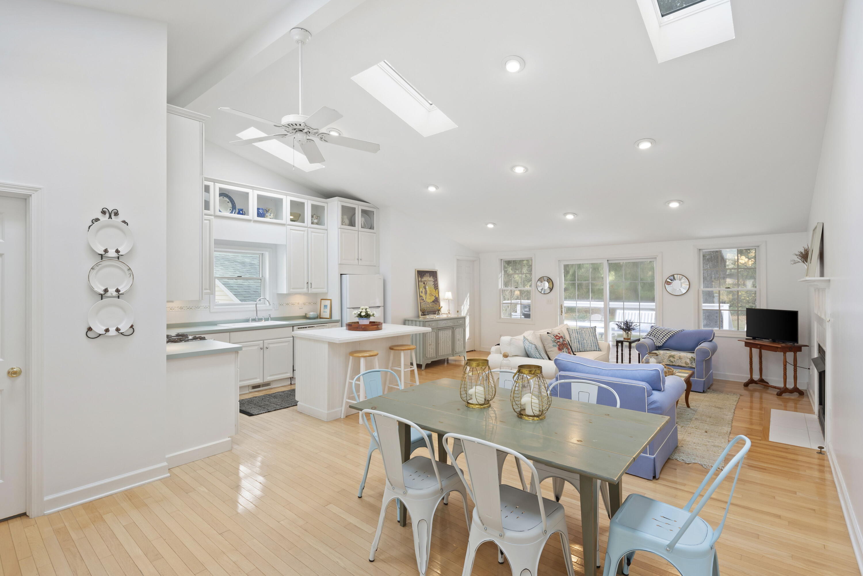 16065 Prusa Road Union Pier, MI 49129 - Photo 26 of 26 Open floor plan