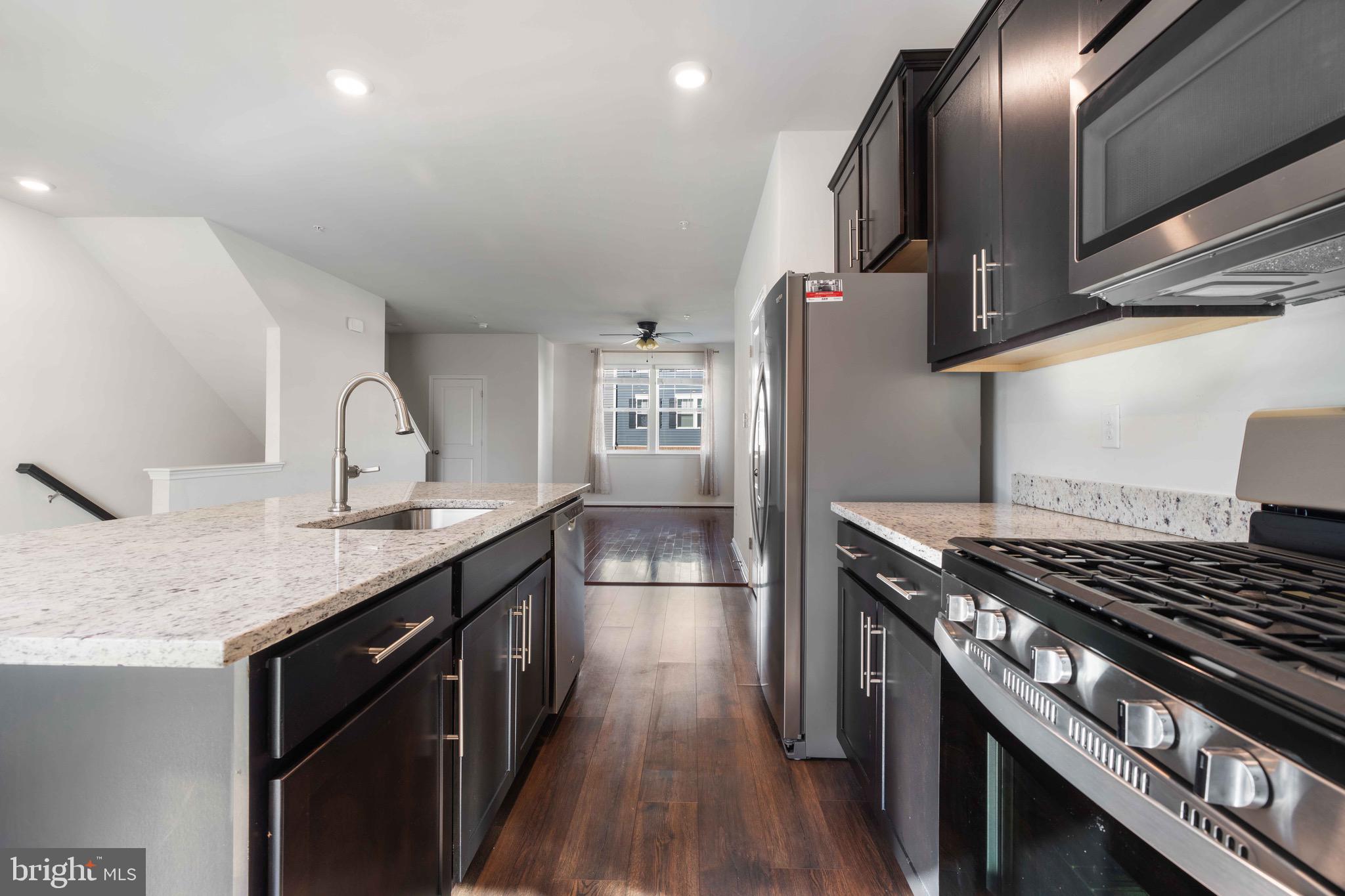 9710 Ruby Lockhart Boulevard Bowie, MD 20721 - Photo 12 of 40 Kitchen