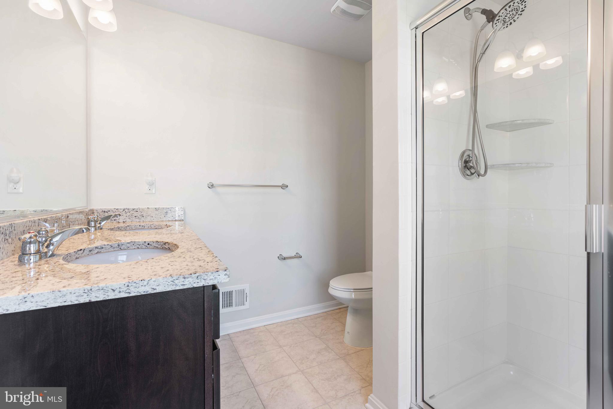 9710 Ruby Lockhart Boulevard Bowie, MD 20721 - Photo 19 of 40 Primary Suite Bathroom