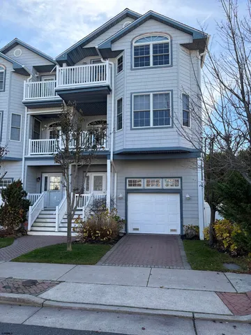 $33,000 | 26 South Coolidge Avenue, Margate City, NJ 08402