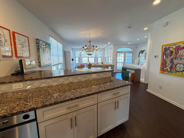 $33,000 | 26 South Coolidge Avenue, Margate City, NJ 08402