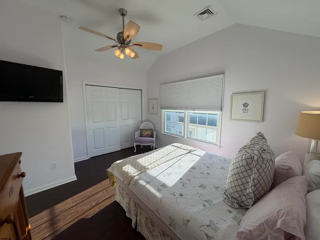 $33,000 | 26 South Coolidge Avenue, Margate City, NJ 08402