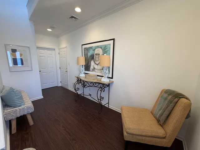 $33,000 | 26 South Coolidge Avenue, Margate City, NJ 08402