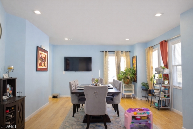 98 Weequahic Avenue Newark, NJ 07112 - Photo 4 of 17